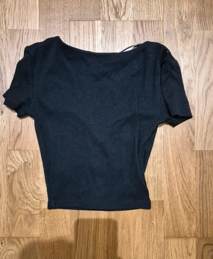 Crop top noir - photo numéro 2