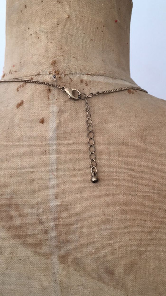 Collier doré - photo numéro 3