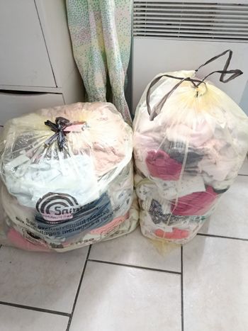Gros lot de vêtements bébé fille