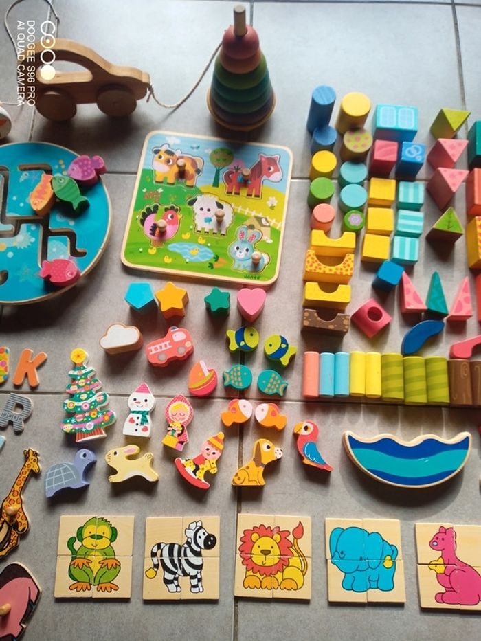 Gros lots de jouets en bois - photo numéro 3