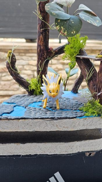 Super figurine Pokemon Nintendo voltali