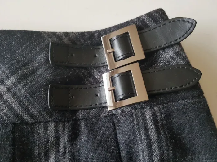 Yessica - Jupe écolière en laine et à carreaux - Neuve ! - photo numéro 2