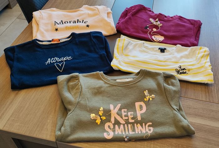 Lot de 5 pulls fille 5 ans 🦋 - photo numéro 2
