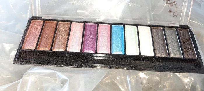 2 Palettes ombres à paupières - photo numéro 4