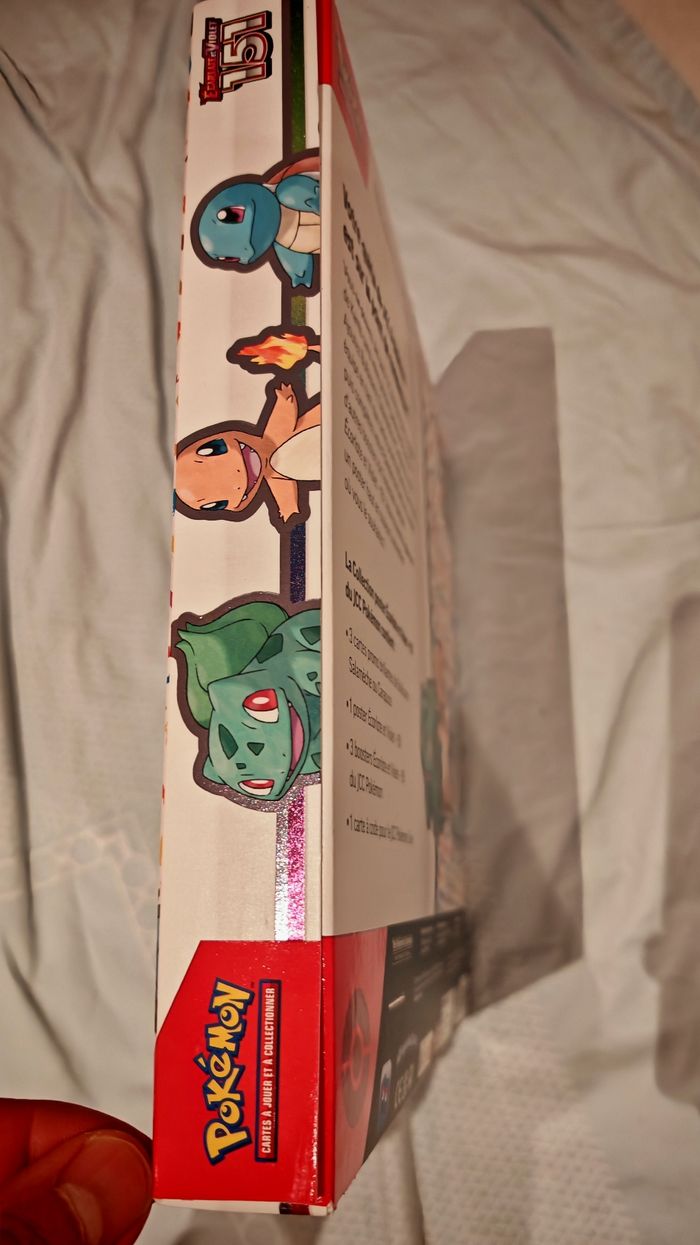 Coffret Pokémon poster 151 fr neuf - photo numéro 3