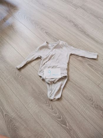 Body blanc kiabi 9 mois