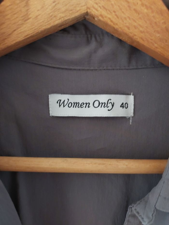 Chemise grise Women Only/Taille 40 - photo numéro 2
