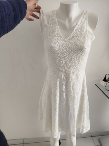 #kytie38femme. Robe en dentelle taille 38/40