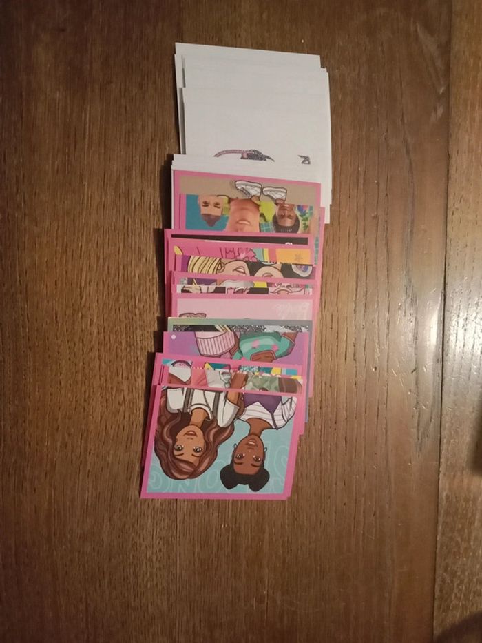 Lot Barbie Prêtes pour la fête - photo numéro 3