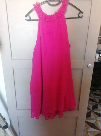 Robe rose col à fleurs