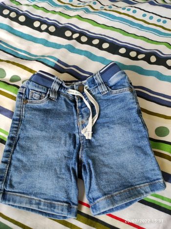 Bermuda 18mois tape a loeil