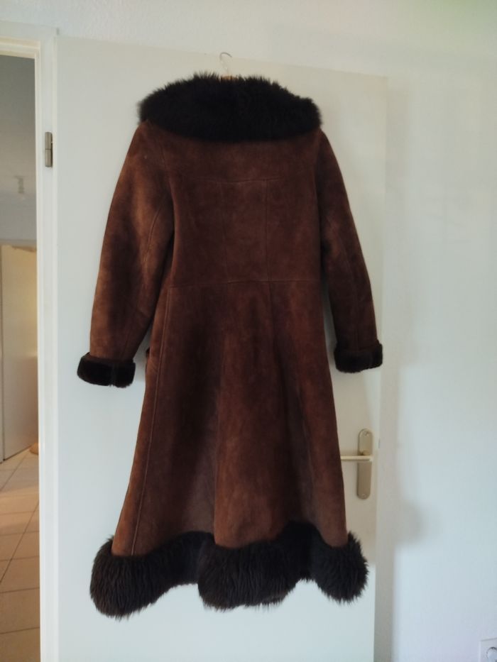 Manteau fourré Y2k style empire Vintage dressing lire descriptif - photo numéro 4