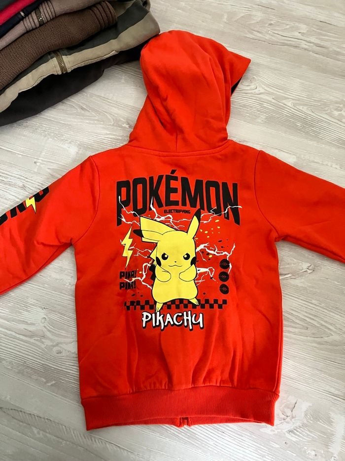 Pull Pokémon neuf - photo numéro 2
