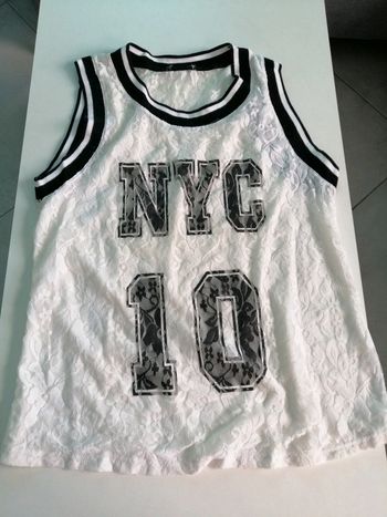 Haut de basket en dentelle noir et blanc NYC