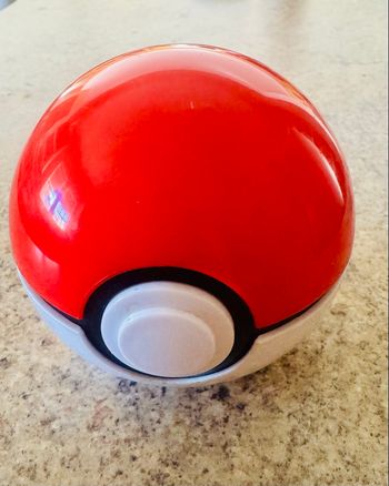 Pokéball Pokémon parlante, devine le dresseur dans votre tête comme neuf🌺🌸