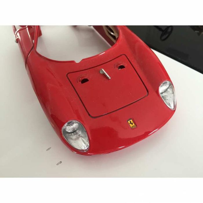 carcasse coque pièce détachée Ferrari 250 le mans 1965 1/18 1/18e 1/18eme burago - photo numéro 3