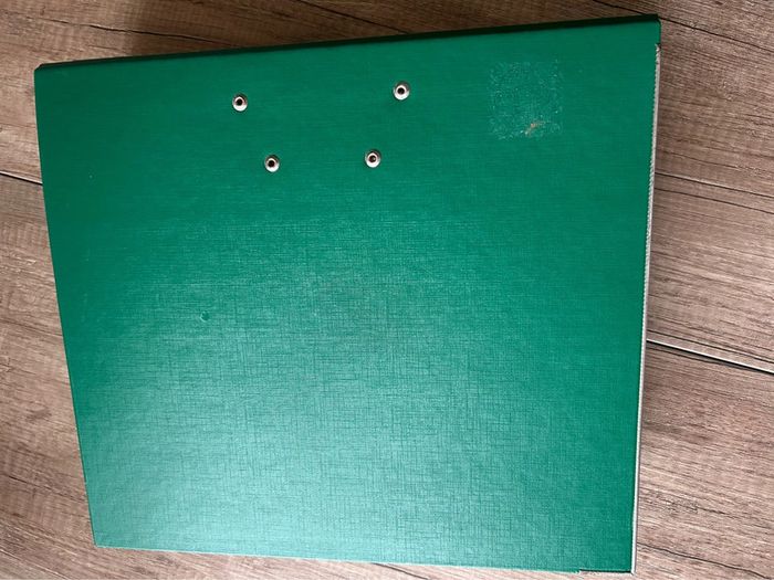 Classeur à levier vert - photo numéro 3