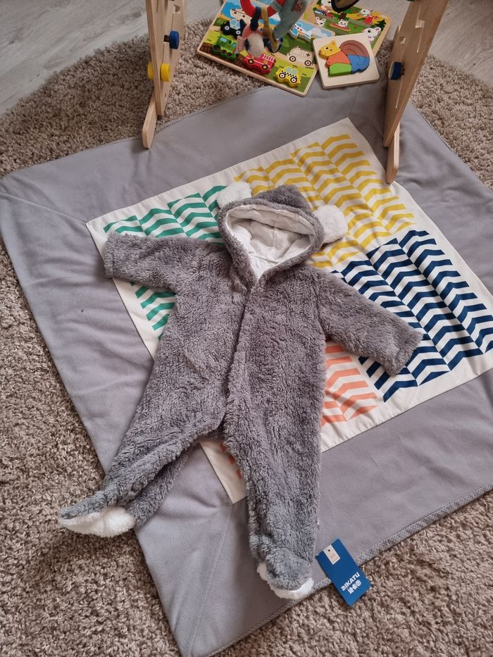 Combinaison bebe neuve hiver ourson gris 9 mois