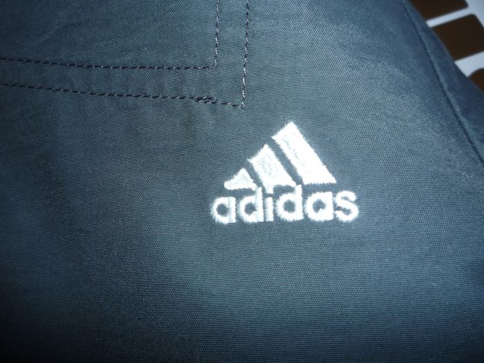 PANTACOURT DROIT GRIS FONCE "ADIDAS" - TAILLE 40 - n°05 - photo numéro 8