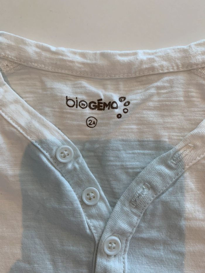 T-shirt col tunisien blanc Gemo taille 2 ans garçon - photo numéro 2
