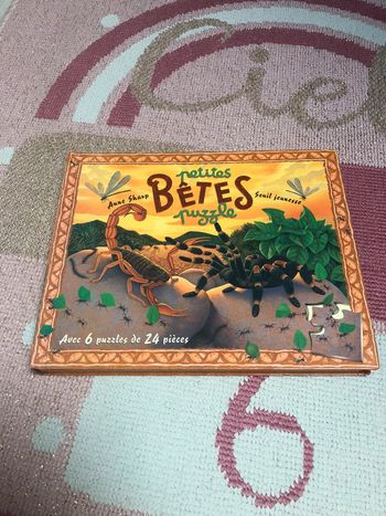 Livre puzzle les petites bêtes