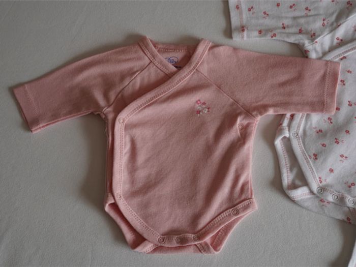 Lot n°2 de 3 Bodies ML Mots d'enfants pour Fille Taille : Naissance 50 cm - photo numéro 2