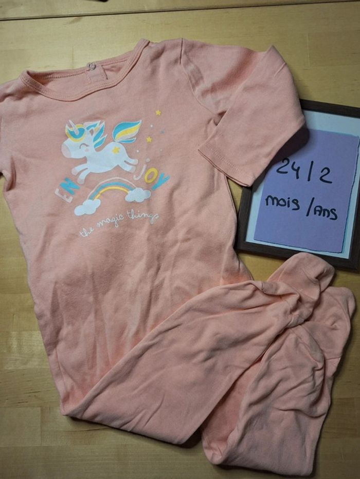 Pyjama pour fille taille 24 mois Marque in extenso très bon état