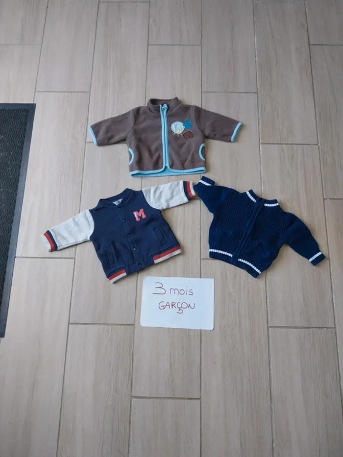 Lot veste