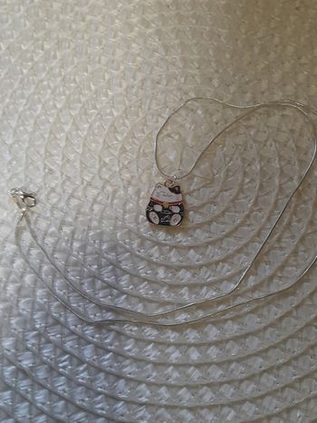 Collier avec pendentif maneki neko