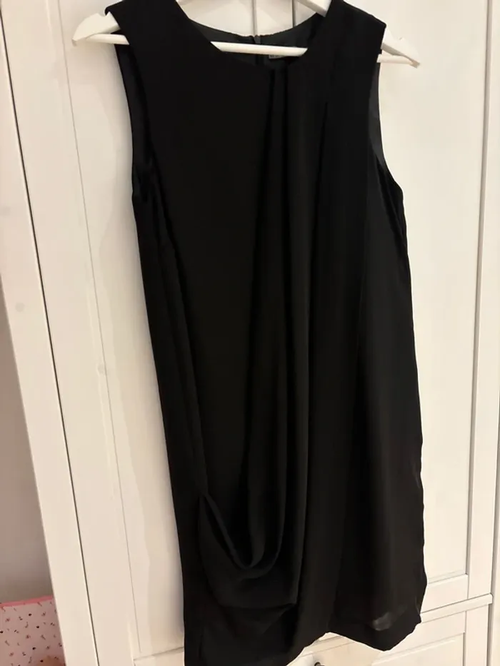 Robe XS Zara Basic - photo numéro 2