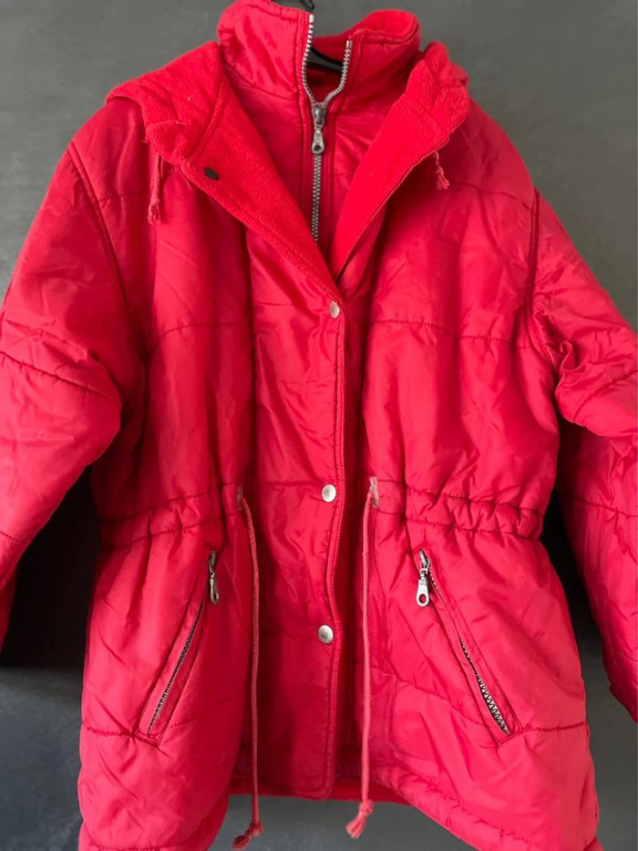 Manteau rouge enfant