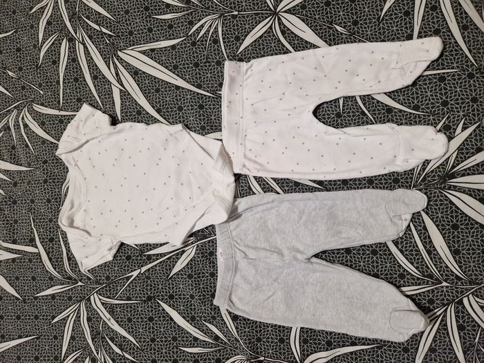 Ensemble bodie 2 pantalon 3 mois