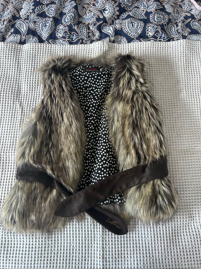 veste fourrure sans manches