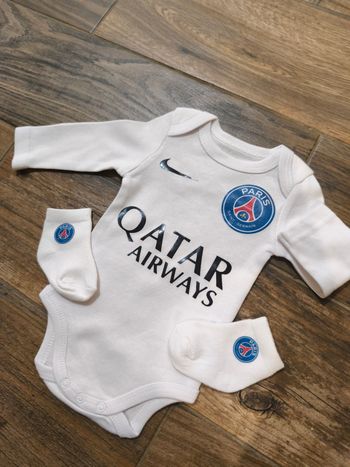 Ensemble bébé foot cadeau de naissance paris psg 
