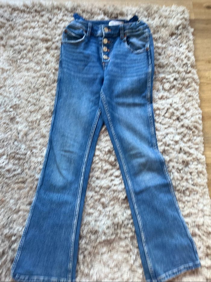 Jeans bleu patte d’éléphant