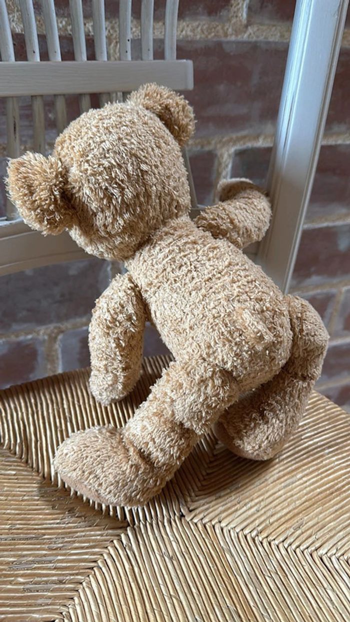 Ours en peluche traditionnel - photo numéro 4