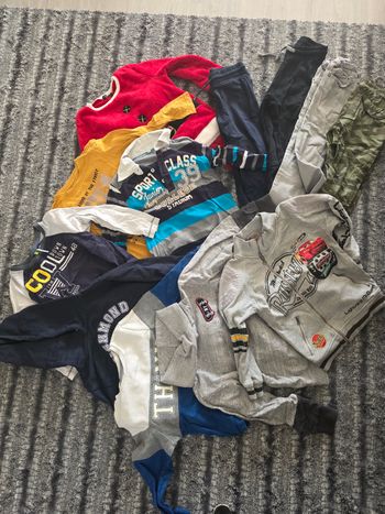 Lot de vêtements garçon 6 ans