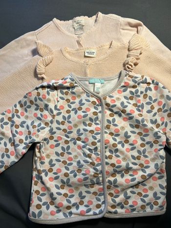 Lot de 3 gilets hiver bébé fille 24 mois TBE