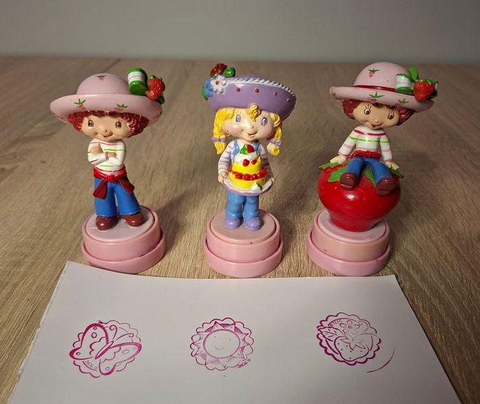 Lot de 3 charmants tampons encreurs Charlotte aux Fraises