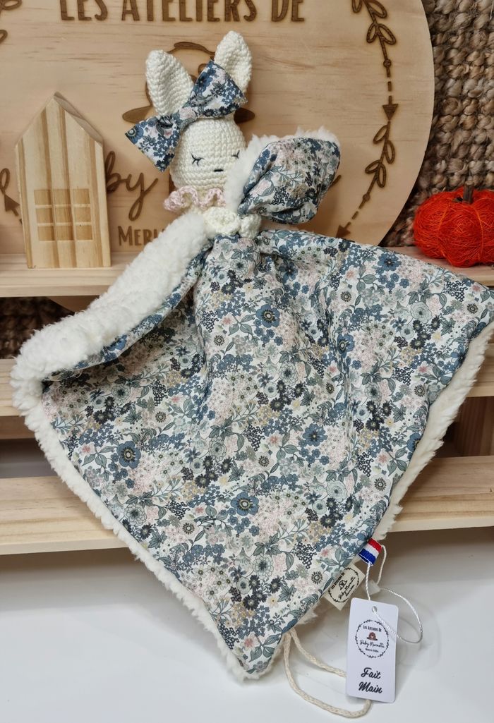 Doudou lapin fleury - photo numéro 2