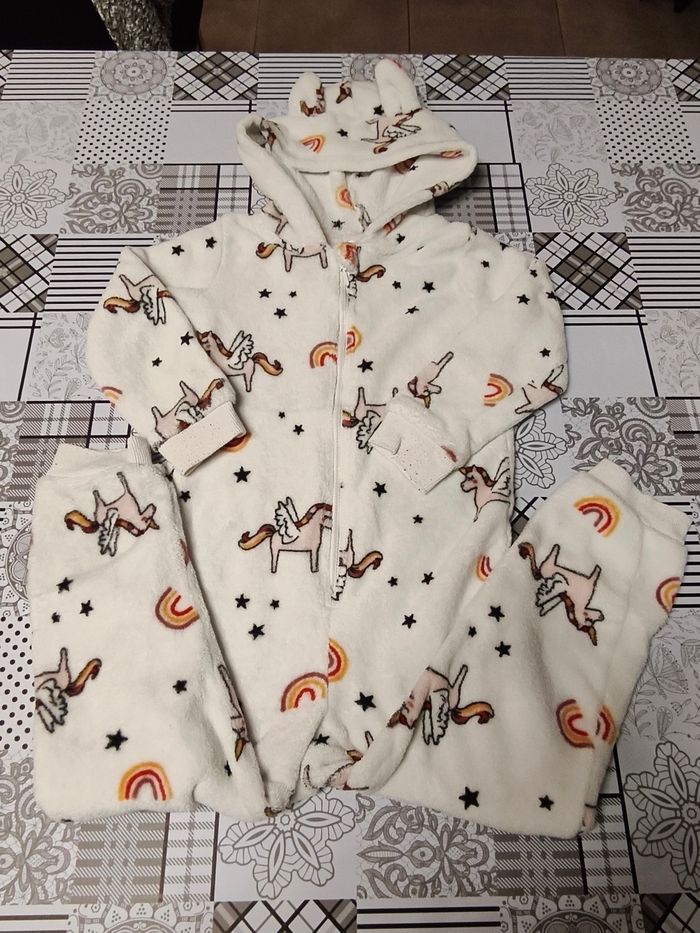 Lot vêtements fille 4 ans - photo numéro 8