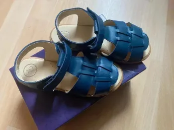 Sandales en cuir Lola Palacios pointure 29 Neuves