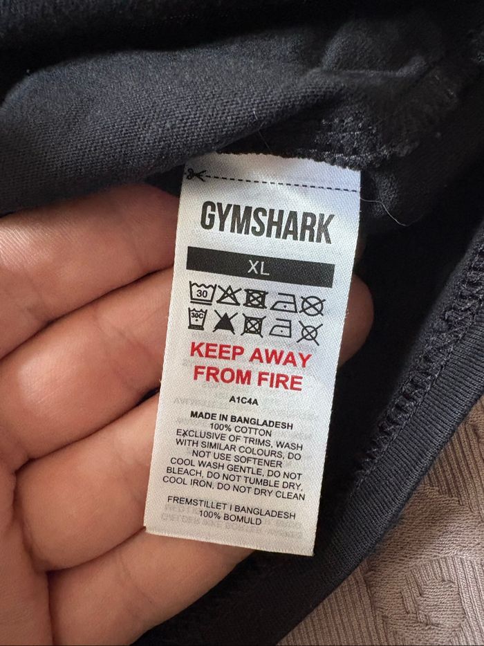 Lot débardeur et t-shirt Gymshark - photo numéro 8