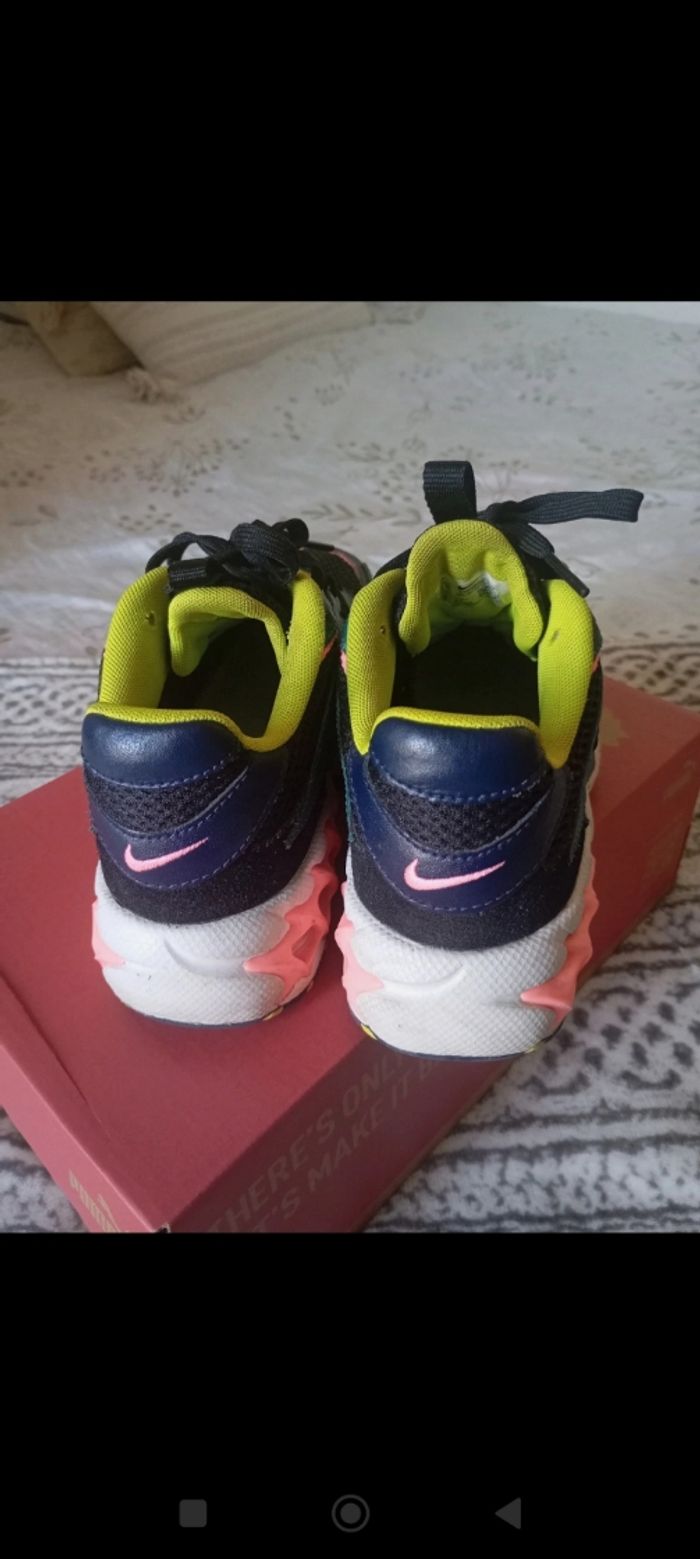 Basket femme Nike air zoom très bonne état taille 38 - photo numéro 3