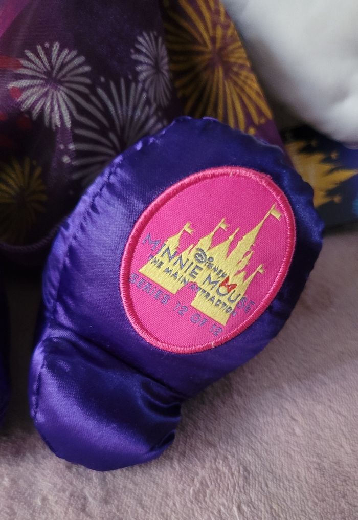 Peluche minnie main attraction 12 - photo numéro 2