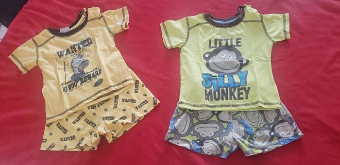 Lot pyjamas courts 2 pièces T 12 mois