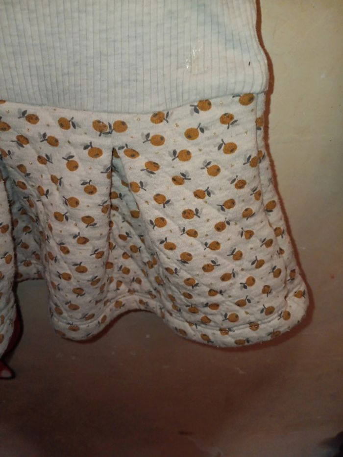 Robe petit bateau 2 ans 1 petit trou au col pas de vinted go - photo numéro 3