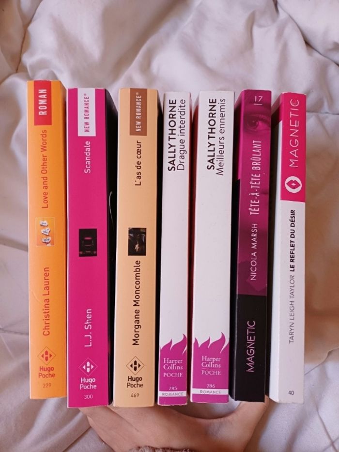 Lot de 7 livres de romance