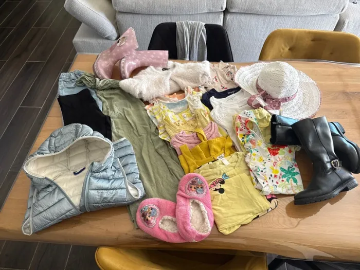 Lot petite fille 6-8ans