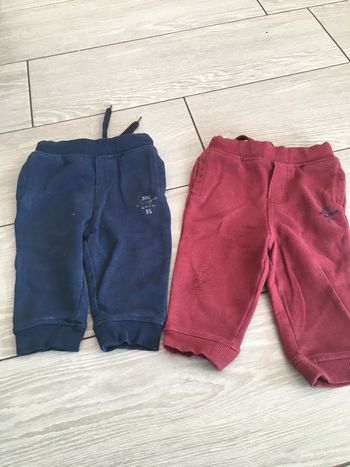Lot 2 joggings 9 mois